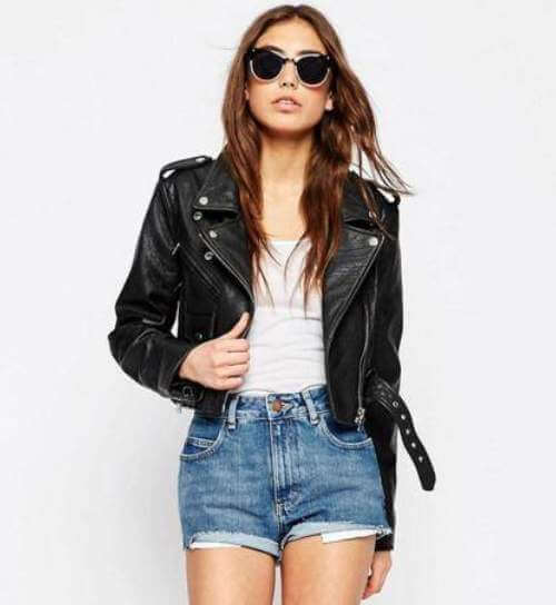 Lederjacke im Bikerstil